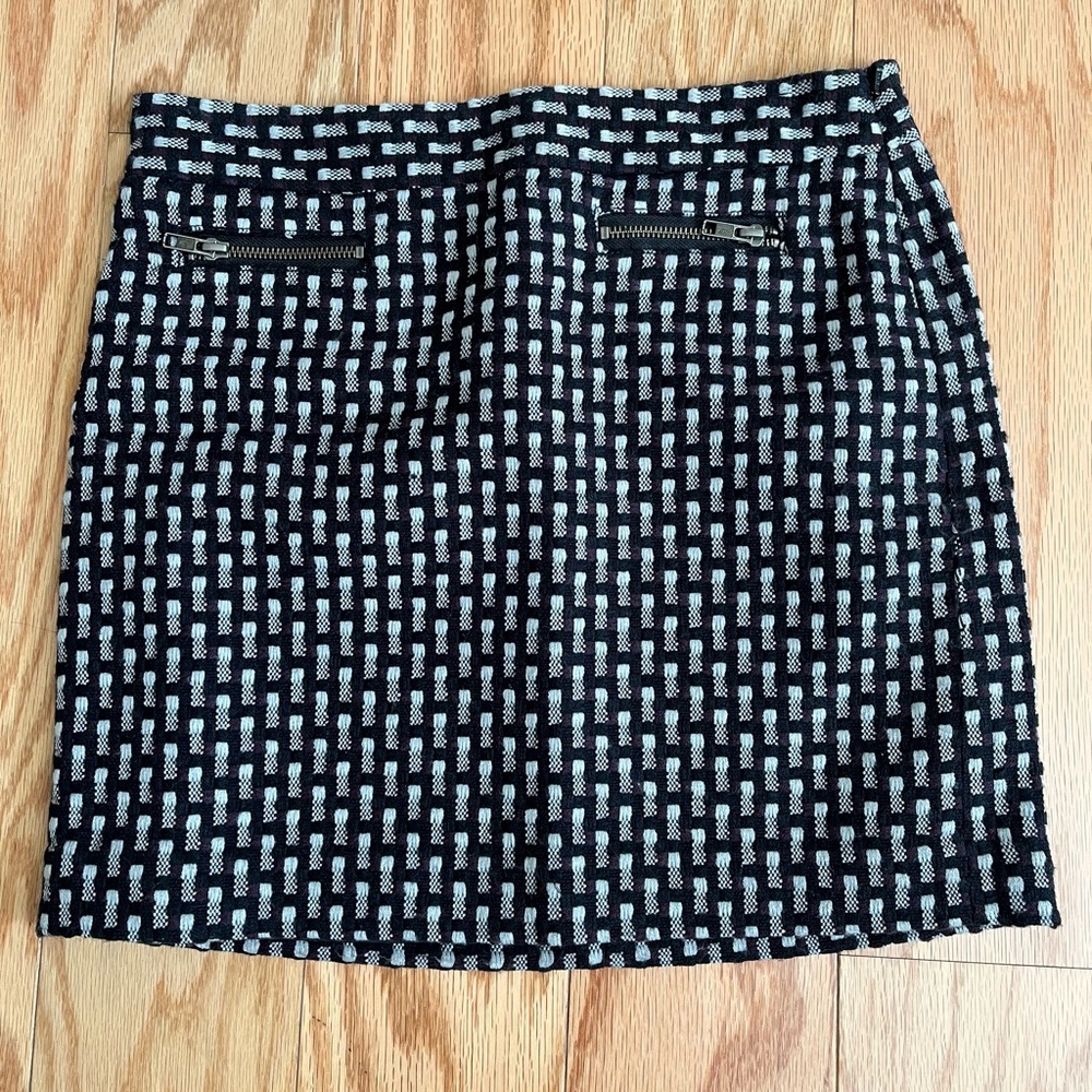 Loft tweed skirt size 4P